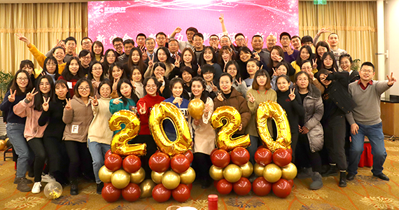 正日15周年慶典暨迎新春慶元旦晚會(huì)舉行（圖）